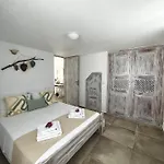 Alonistra Oia Foinikiá