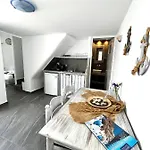 Alonistra Oia Foinikiá