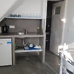 Alonistra Oia Apartment Foinikiá