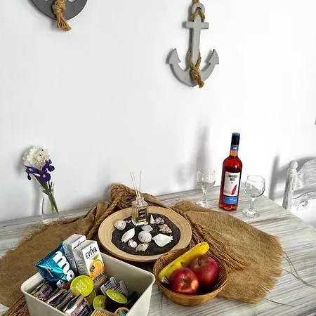 阿洛尼斯特拉伊亚旅馆 * Foinikiá