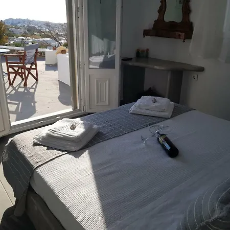 Alonistra Oia * Foinikia (Santorini)