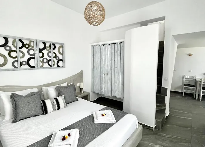 Alonistra Oia Apartment