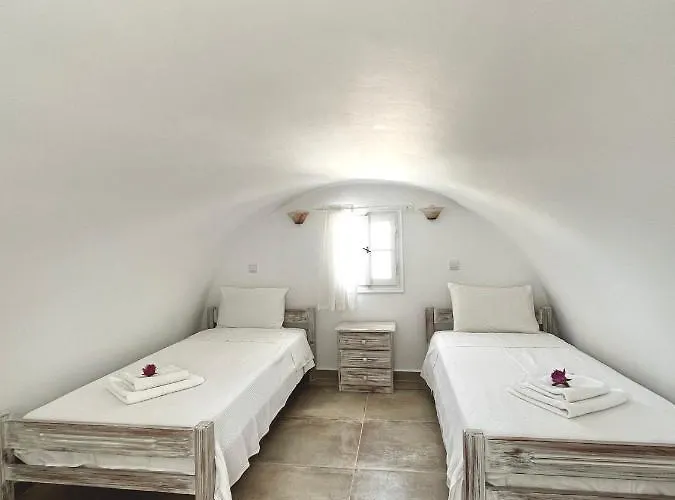 Alonistra Oia Apartment *