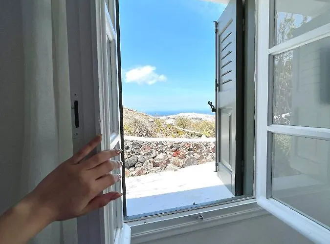 Alonistra Oia Apartment