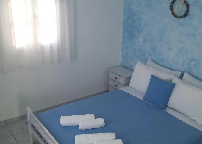 Alonistra Oia * Foinikiá