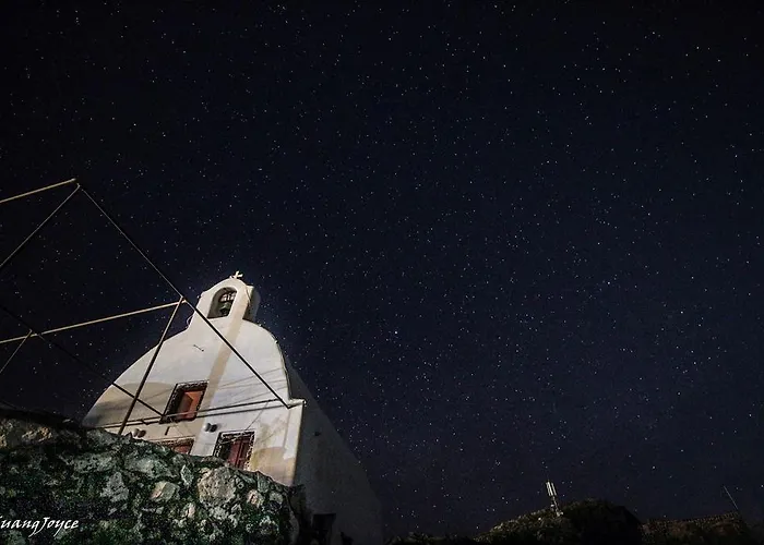 Alonistra Oia Foinikia (Santorini)