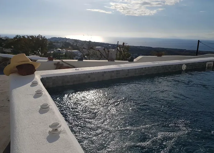 Alonistra Oia Foinikiá