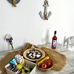 Alonistra Oia * Foinikiá